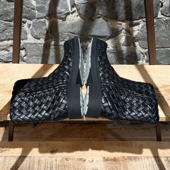 Bottega Veneta Black Supple Lambskin Intrecciato Weave Ben Ankle Boots - Picture 8 of 13